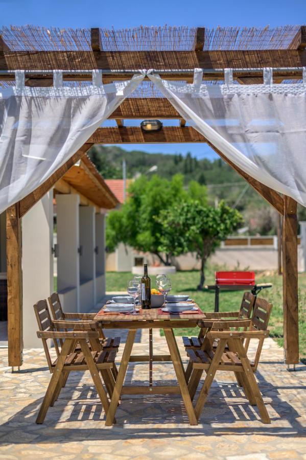 Villa Veneto Luxury Holidays Melíssia Екстериор снимка
